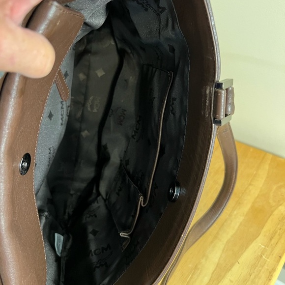 MCM Tote - Coated Canvas - Picture 16 of 16